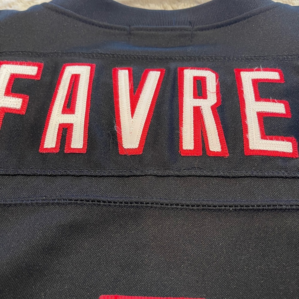 NFL Atlantic Falcons throwback jersey Brett Favre #4 authentic.All considered